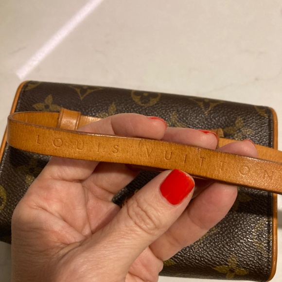 Louis Vuitton | Pochette Florentine Monogram Canvas Belt Bag - Picture 10 of 12